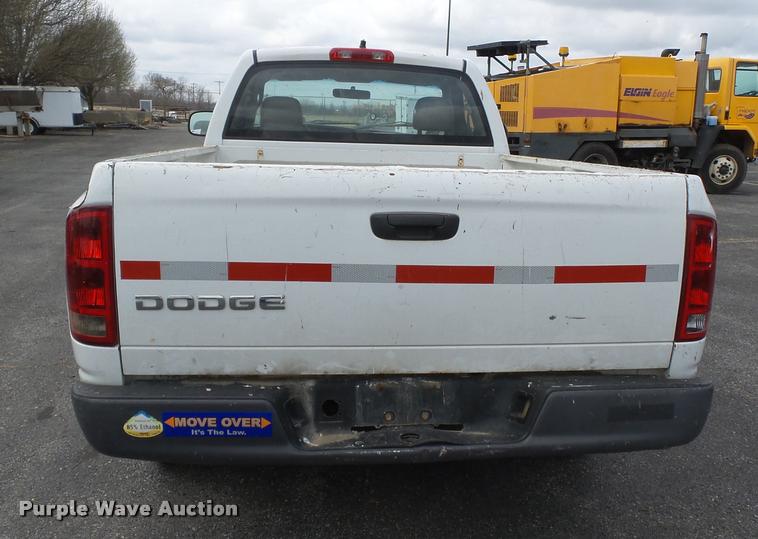 image for item K3331 2004 Dodge Ram 1500 pickup truck