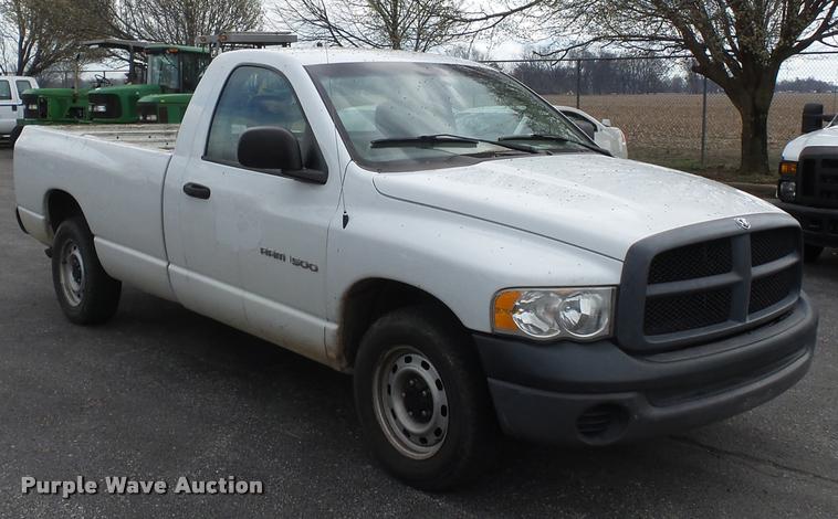 image for item K3331 2004 Dodge Ram 1500 pickup truck
