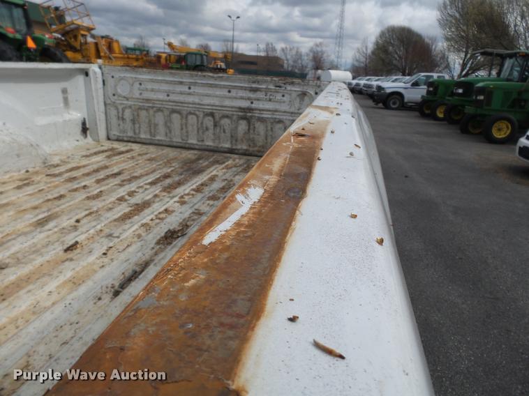 image for item K3331 2004 Dodge Ram 1500 pickup truck