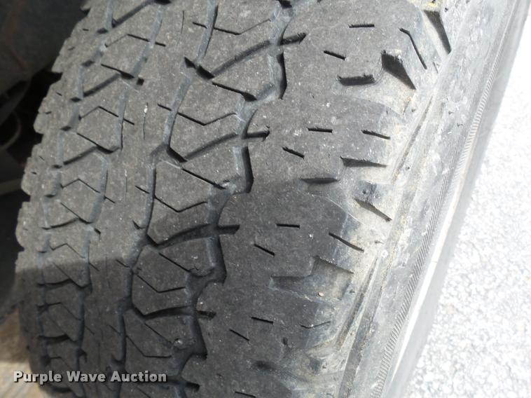 image for item K3331 2004 Dodge Ram 1500 pickup truck