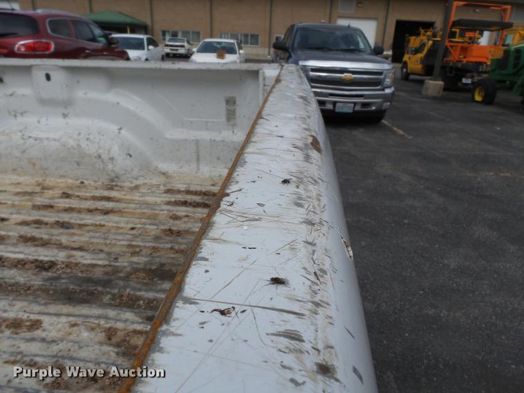 image for item K3331 2004 Dodge Ram 1500 pickup truck