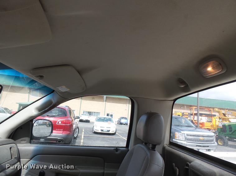 image for item K3331 2004 Dodge Ram 1500 pickup truck