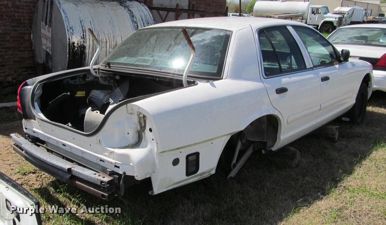 image for item K4930 2000 Ford Crown Victoria Police Interceptor