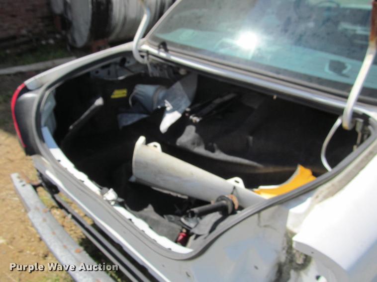 image for item K4930 2000 Ford Crown Victoria Police Interceptor