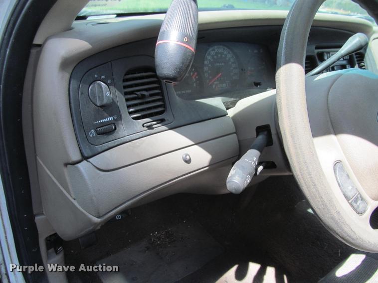 image for item K4931 2004 Ford Crown Victoria Police Interceptor