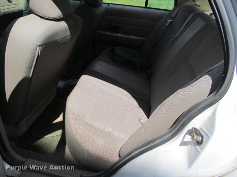 image for item K4931 2004 Ford Crown Victoria Police Interceptor