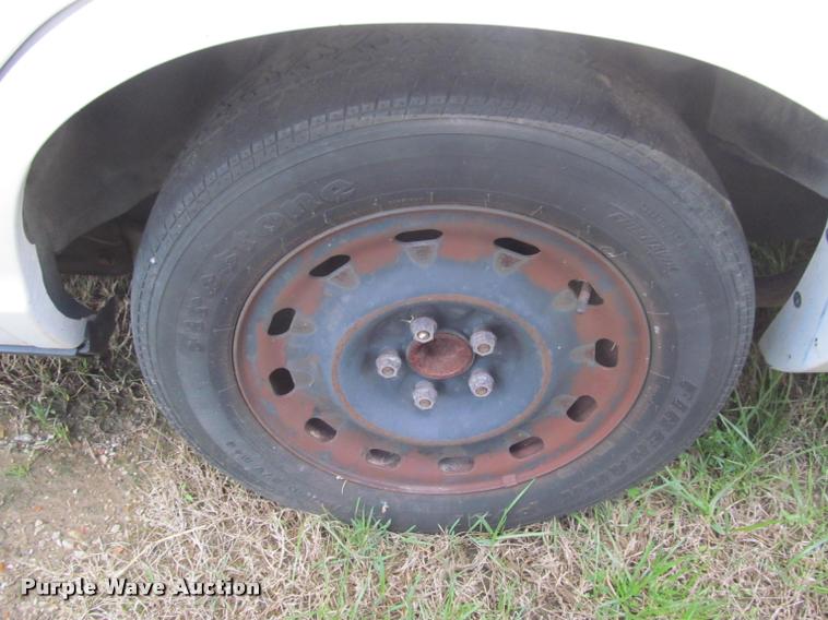 image for item K4931 2004 Ford Crown Victoria Police Interceptor