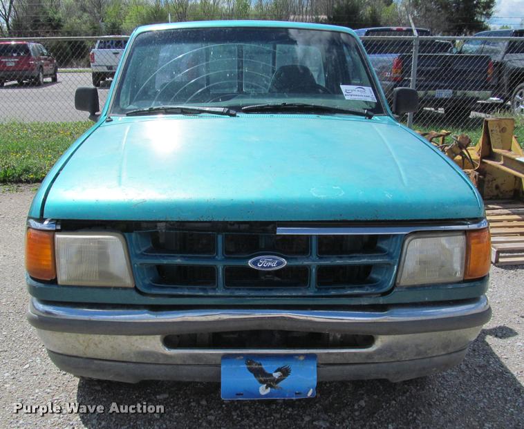 image for item K4937 1994 Ford Ranger XLT pickup truck