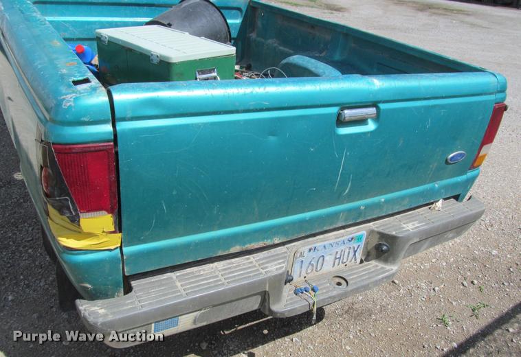 image for item K4937 1994 Ford Ranger XLT pickup truck