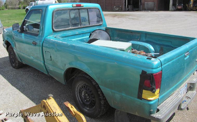 image for item K4937 1994 Ford Ranger XLT pickup truck