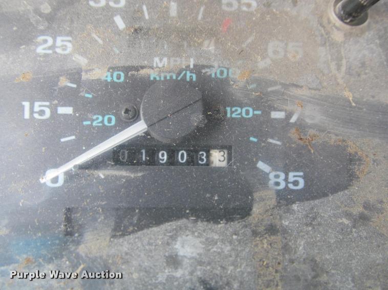 image for item K4937 1994 Ford Ranger XLT pickup truck