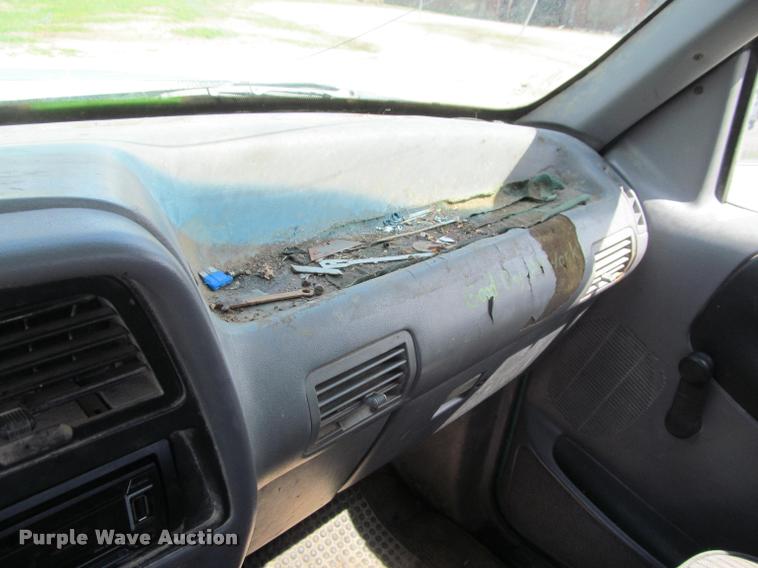 image for item K4937 1994 Ford Ranger XLT pickup truck