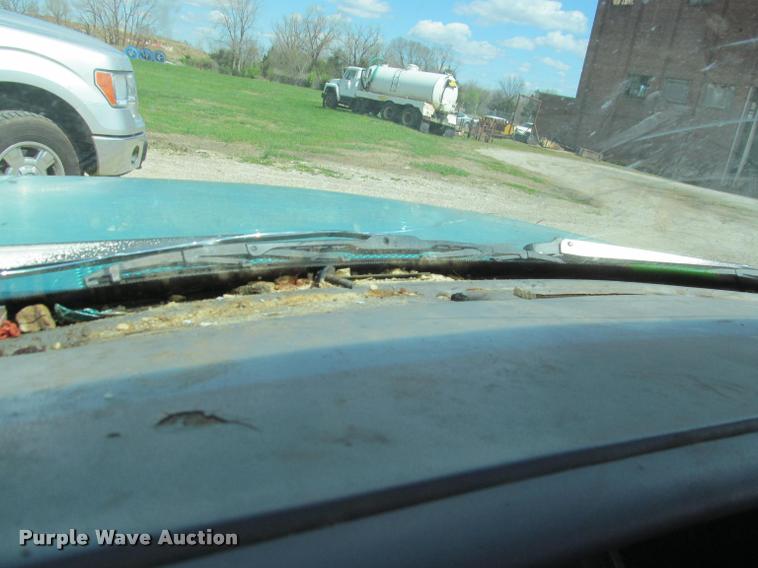 image for item K4937 1994 Ford Ranger XLT pickup truck