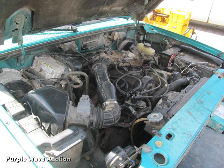 image for item K4937 1994 Ford Ranger XLT pickup truck