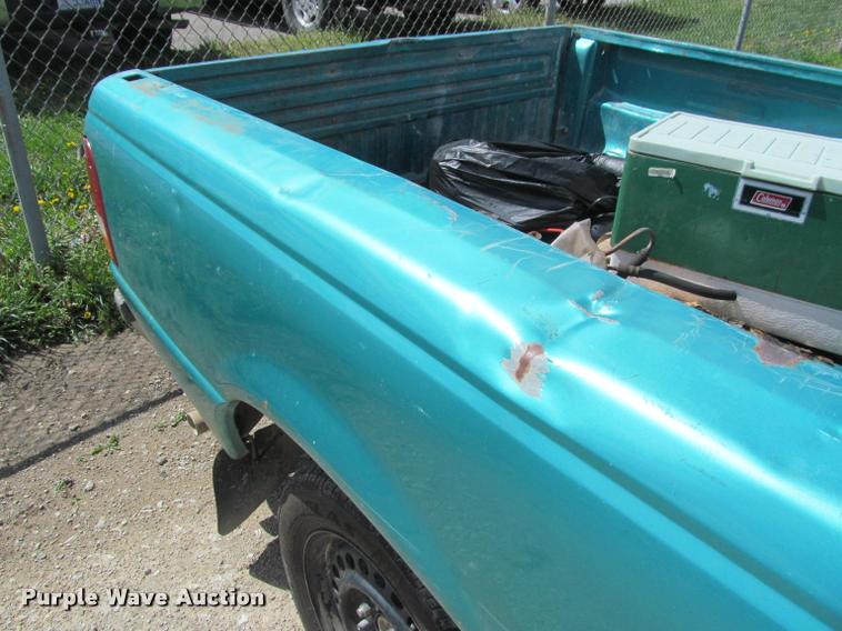 image for item K4937 1994 Ford Ranger XLT pickup truck