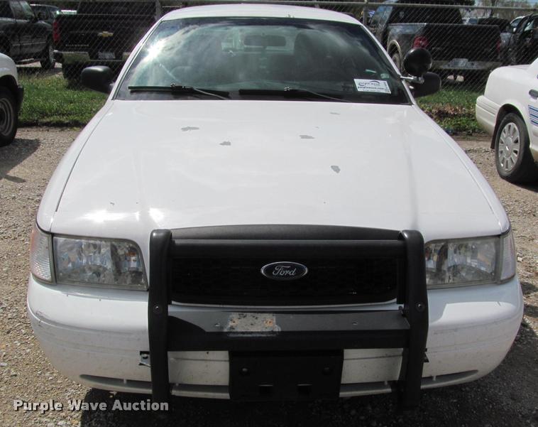 image for item K4938 2008 Ford Crown Victoria Police Interceptor