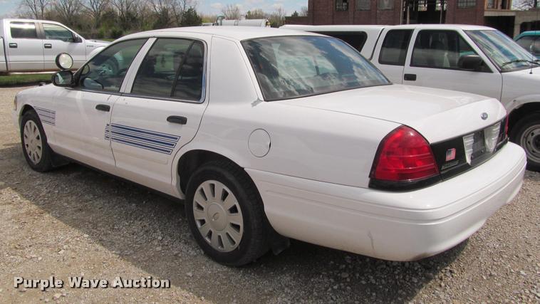 image for item K4938 2008 Ford Crown Victoria Police Interceptor