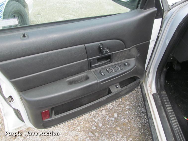 image for item K4938 2008 Ford Crown Victoria Police Interceptor