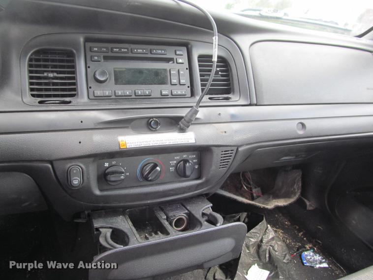 image for item K4938 2008 Ford Crown Victoria Police Interceptor