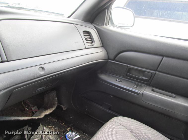 image for item K4938 2008 Ford Crown Victoria Police Interceptor