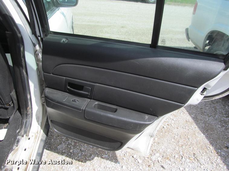 image for item K4938 2008 Ford Crown Victoria Police Interceptor