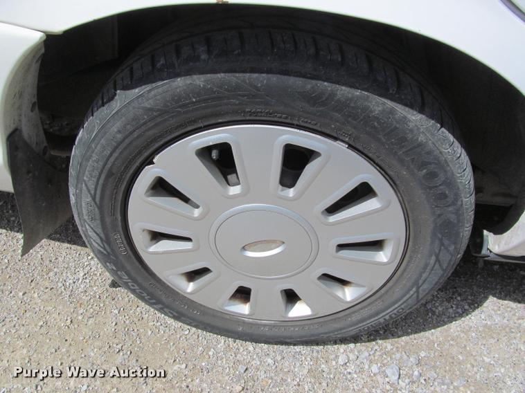 image for item K4938 2008 Ford Crown Victoria Police Interceptor