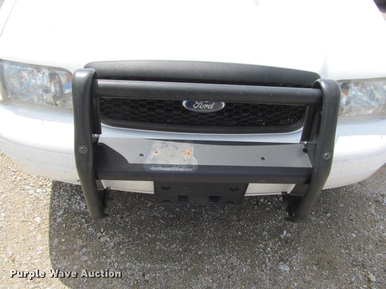 image for item K4938 2008 Ford Crown Victoria Police Interceptor