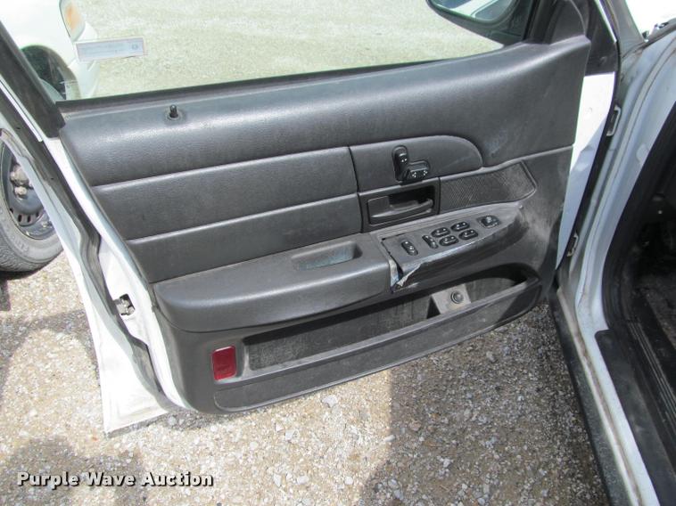 image for item K4939 2007 Ford Crown Victoria Police Interceptor