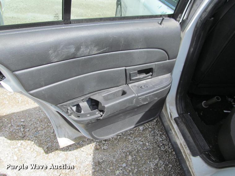 image for item K4939 2007 Ford Crown Victoria Police Interceptor