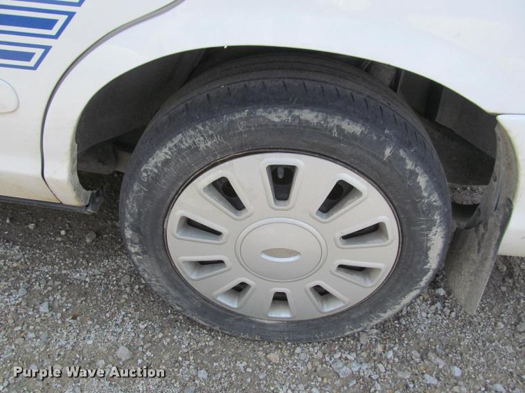 image for item K4939 2007 Ford Crown Victoria Police Interceptor