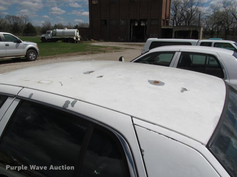 image for item K4939 2007 Ford Crown Victoria Police Interceptor