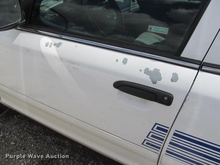 image for item K4939 2007 Ford Crown Victoria Police Interceptor