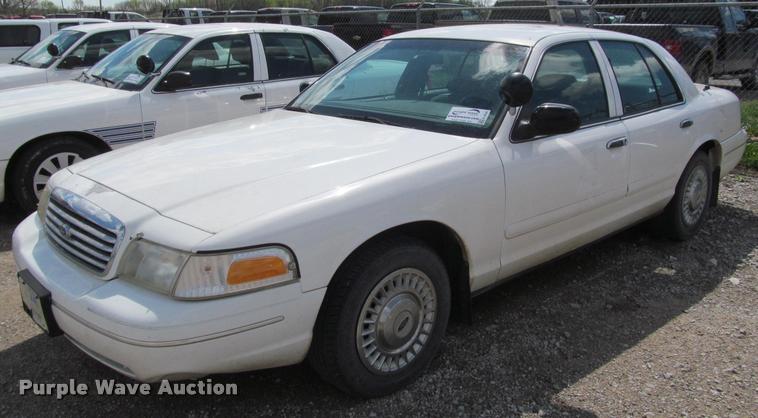 image for item K4940 1998 Ford Crown Victoria Police Interceptor