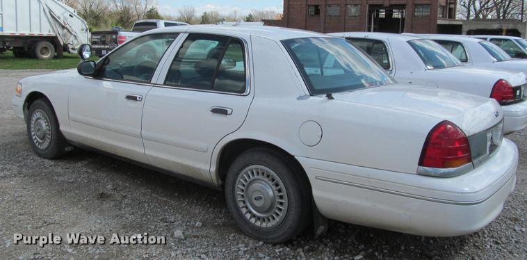 image for item K4940 1998 Ford Crown Victoria Police Interceptor