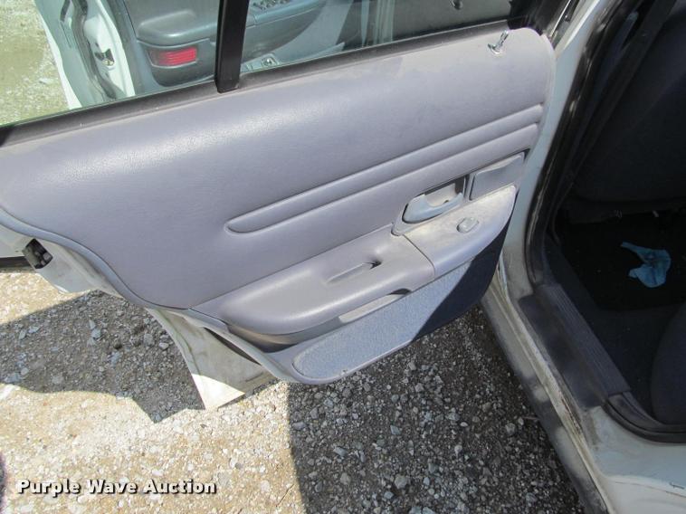 image for item K4940 1998 Ford Crown Victoria Police Interceptor