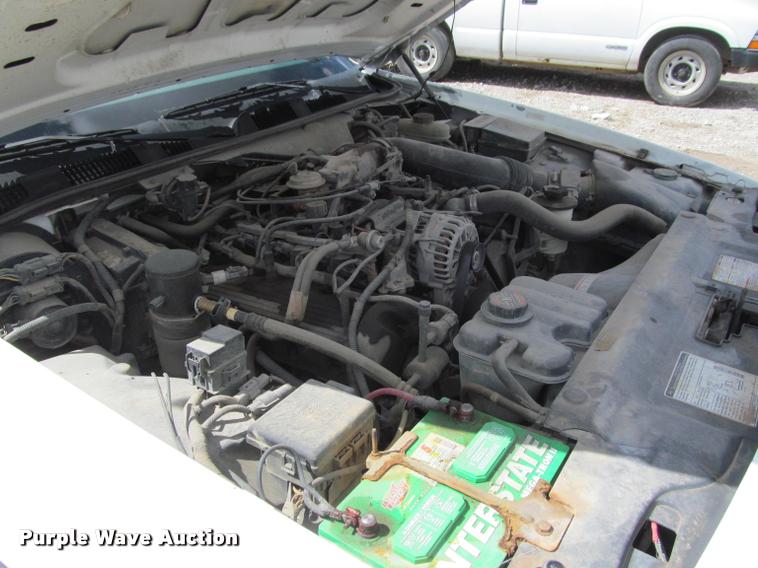 image for item K4940 1998 Ford Crown Victoria Police Interceptor