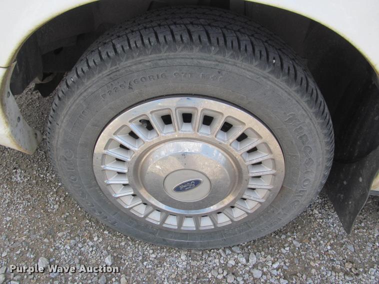 image for item K4940 1998 Ford Crown Victoria Police Interceptor