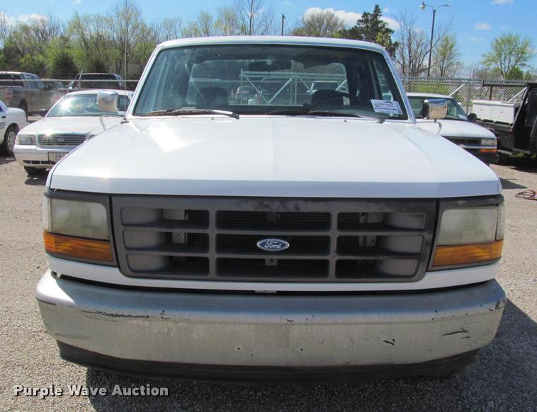 image for item K4941 1993 Ford F150 XL SuperCab pickup truck