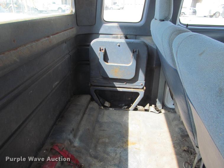 image for item K4941 1993 Ford F150 XL SuperCab pickup truck