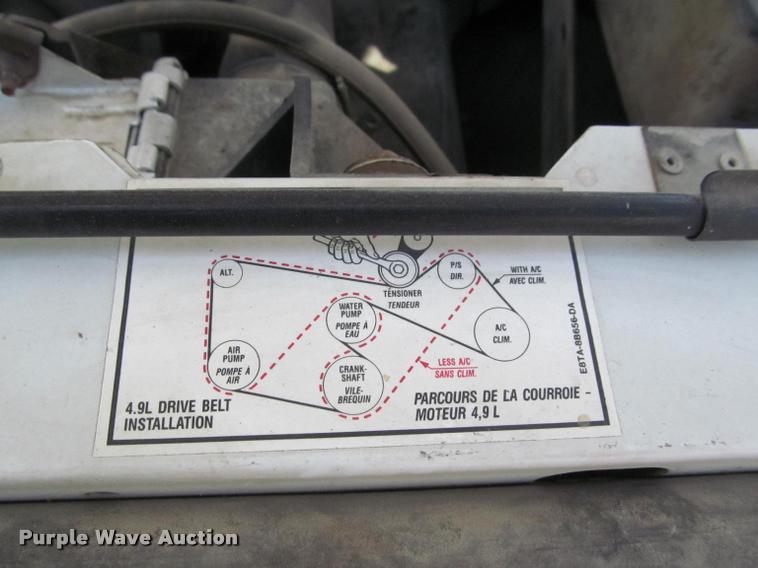 image for item K4941 1993 Ford F150 XL SuperCab pickup truck