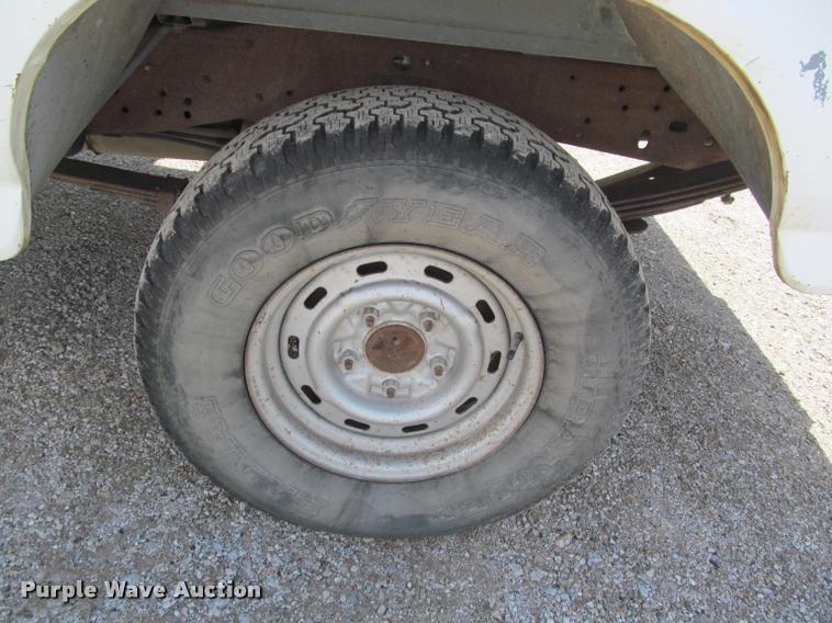 image for item K4941 1993 Ford F150 XL SuperCab pickup truck