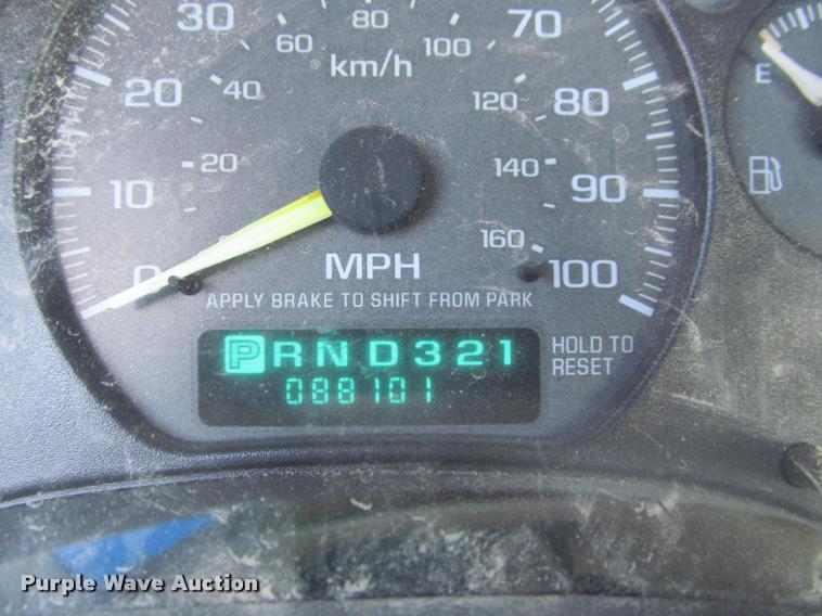 image for item K4942 1998 Chevrolet S10 pickup truck