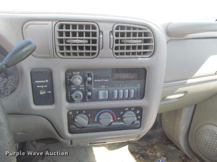 image for item K4942 1998 Chevrolet S10 pickup truck