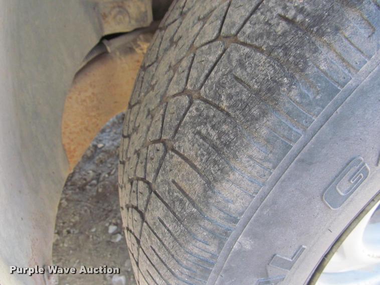 image for item K4942 1998 Chevrolet S10 pickup truck