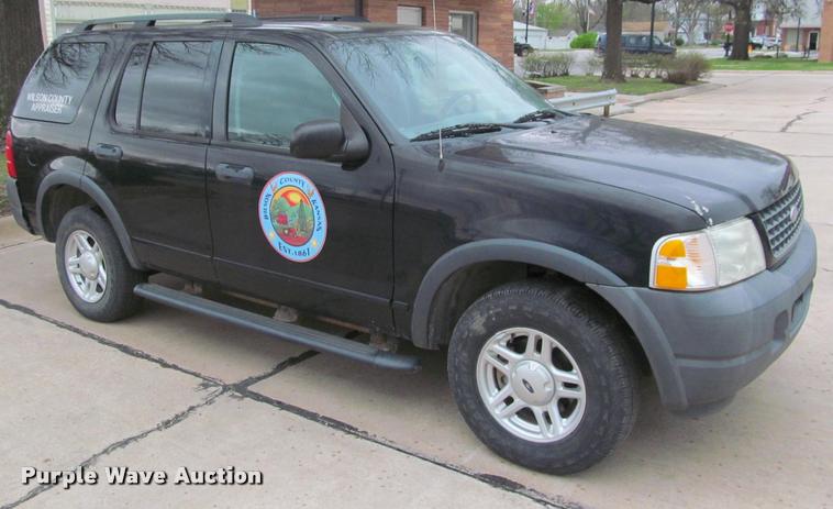 image for item K4951 2003 Ford Explorer SUV