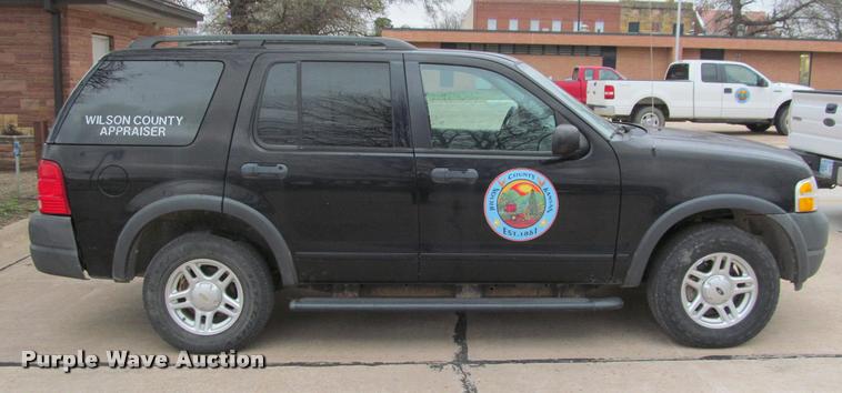 image for item K4951 2003 Ford Explorer SUV