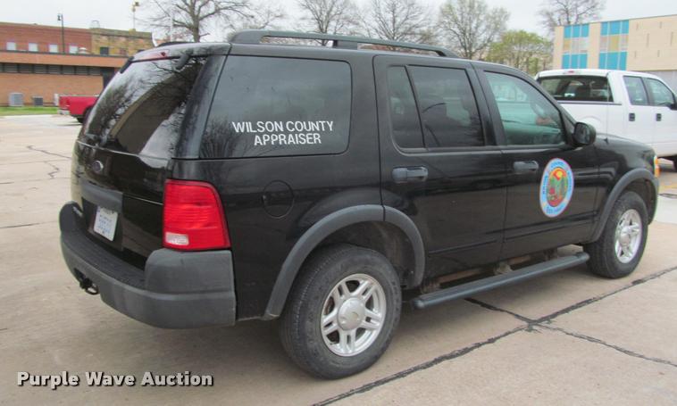 image for item K4951 2003 Ford Explorer SUV