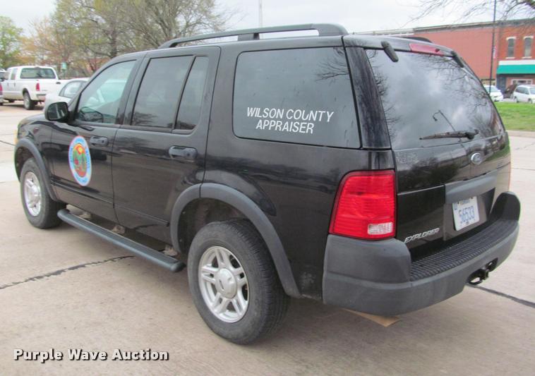 image for item K4951 2003 Ford Explorer SUV