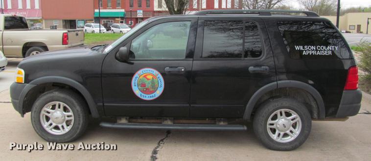 image for item K4951 2003 Ford Explorer SUV