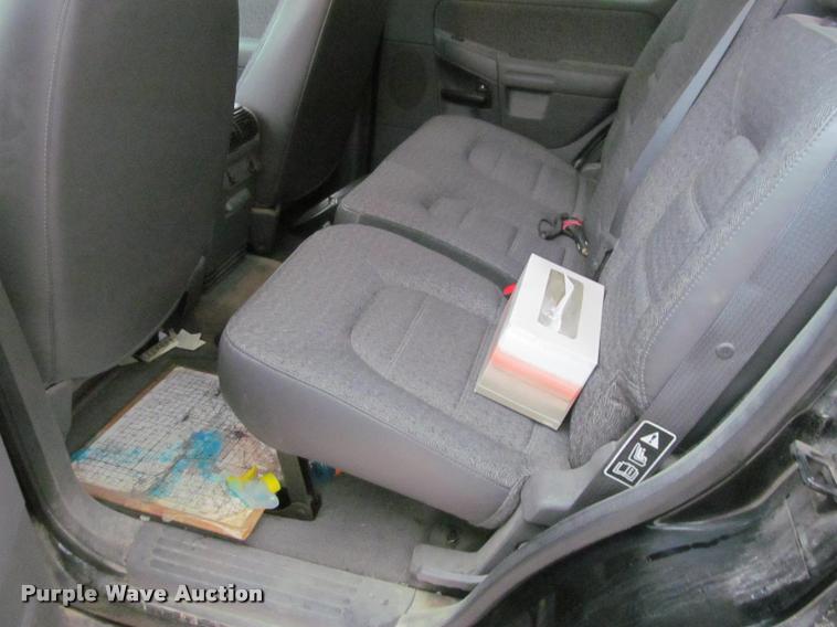 image for item K4951 2003 Ford Explorer SUV